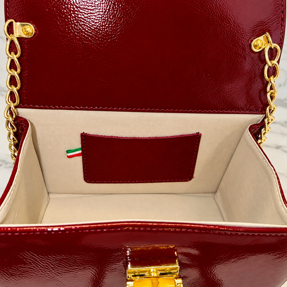Borgogna Barocca · Caltagirone Ceramic Pine Cone & Nappalak Leather Handbag