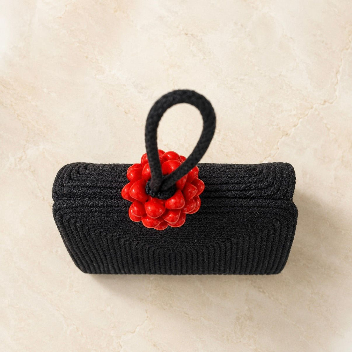 Noir Flame · Bolso de mano de algodón negro con piña de Caltagirone roja
